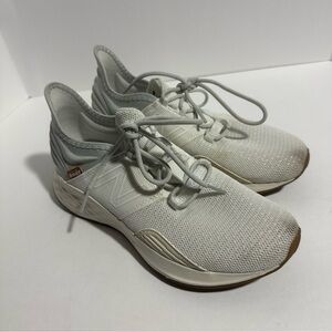 New Balance Fresh Foam Roav Running Shoe Women's Size 7.5